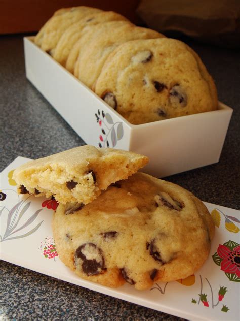 Martha Stewarts Chocolate Chip Cookies Stay Soft For Days Sweet