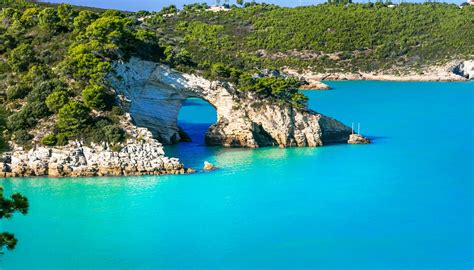 Puglia) is a region in southeastern italy. Puglia: meta più gettonata per l'estate 2020