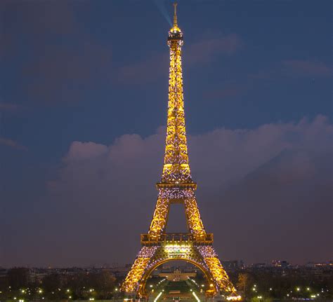 Eiffel Tower Night Lights 2748 The Wondrous Pics