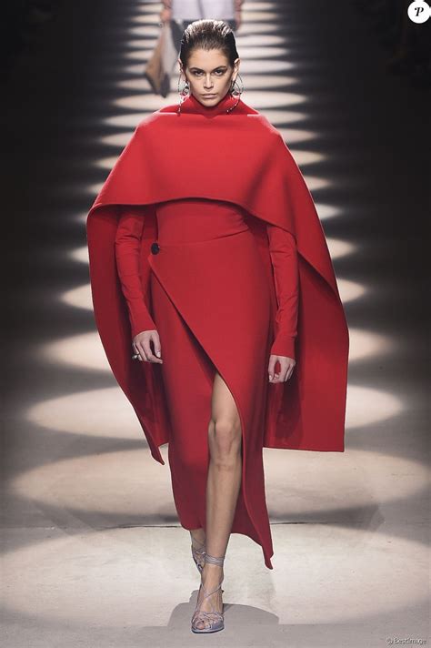 Défilé Givenchy Collection Prêt à Porter Automne Hiver 2020 2021 à L