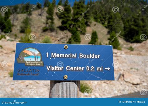 Sign For The Memorial Boulder And Visitor Center Trailhead In Gallatin