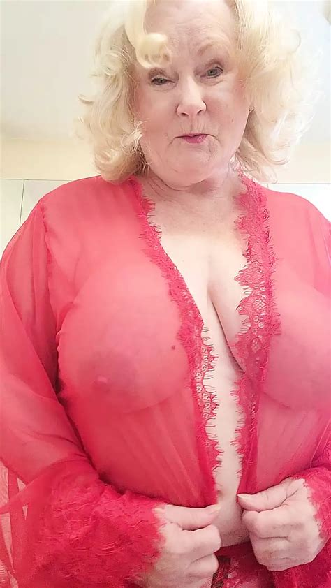 Granny Loves Showing Off And Saying Naughty Things To Excite You Xhamster