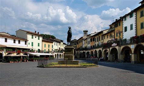 Declaração de paulo vieira, delegado sindical do siesi, piquete de greve na celcat. "Cittaslow" display comes back to Greve in Chianti ...
