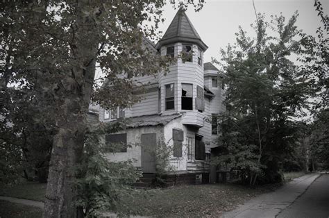 The 16 Scariest Real Haunted Houses In America Artofit