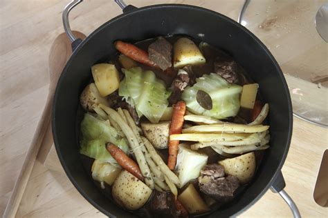 Carrots, zucchini, parsnips, red onions, and leeks are great ways to diversify your meal. How to Make Beef Soup Stock With Prime Rib Bones ...