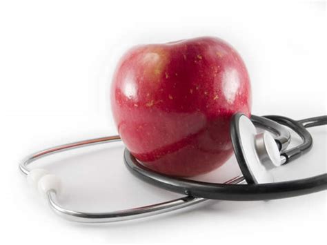 Does An Apple A Day Actually Keep The Doctor Away Siowfa Science In Our World Certainty