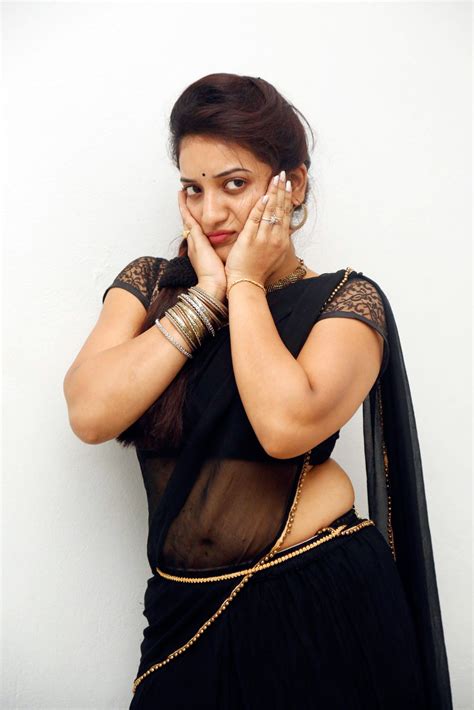 Tamil Latest Actress Janani Reddy Awesome Black Saree Images Gallery 01 Beautiful Indian