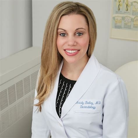 Dr Kristy Bailey Toronto ON Dermatologist Reviews Ratings RateMDs