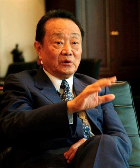 Salvaresalvați senarai nama syarikat yang memberi penajaan kkw pentru mai târziu. mountdweller88: Sekarang Robert Kuok digigit 'anjing ...