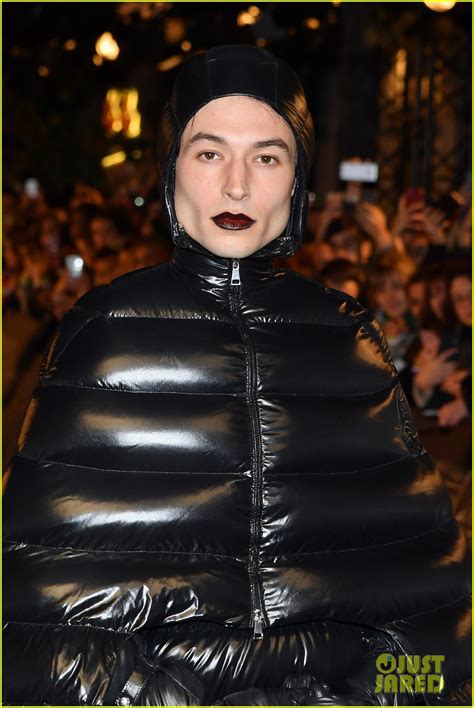 Ezra Miller Choking Video Heres The Alleged Story Behind The