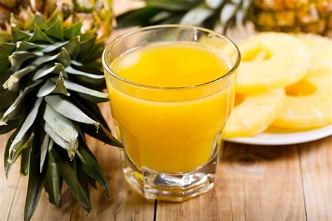 How To Make Pineapple Juice At Home With Or Without A Juicer