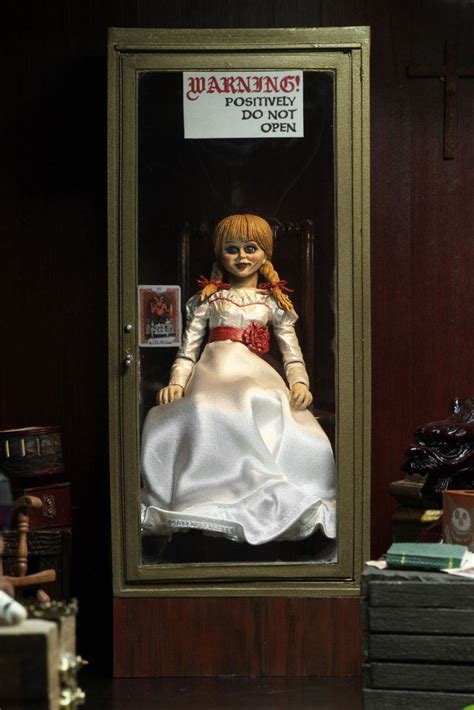 The Conjuring Annabelle Ultimate 7″ Action Figure 15cm Neca Edicollector