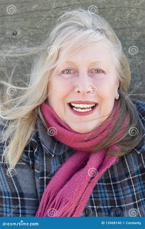 Happy Old People Shamrock Rose Aussies Stockpict