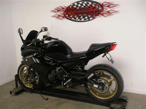 2010 yamaha fz 6 r pictures, prices, information, and specifications. 2010 Yamaha FZ6R Sportbike for sale on 2040-motos