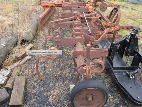 Allis Chalmers Snap Coupler Field Cultivator