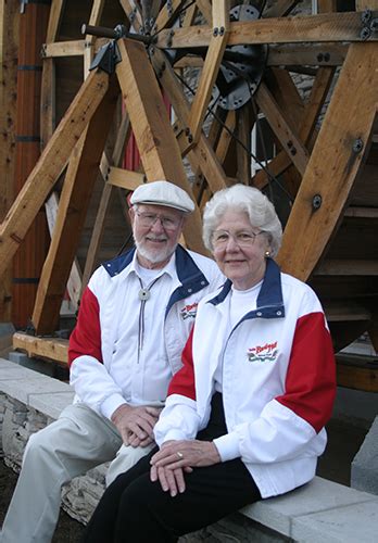 Bobs Way Bob And Charlee Moore The Heart Of Bobs Red Mill