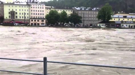 Hochwasser in salzburg salzburg salzach salzach brücke radfahrer bootsanlegestelle fotos mit freundlicher genehmigung von astrid rössler die grünen salzburg. Hochwasser Salzburg - YouTube