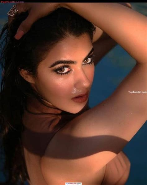 Kavya Thapar S Hot Photos 8 Times The Actress Showed Her Sexy Side