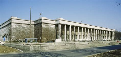 Im haus der kunst machen wir uns schon einmal an den neujahrsputz. Bauten des Nationalsozialismus und der Nachkriegszeit ...