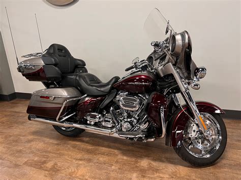 Pre Owned 2015 Harley Davidson Cvo Limited In Appleton 8085 Appleton