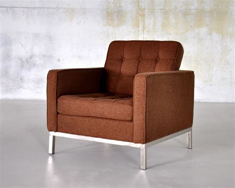 SELECT MODERN: Florence Knoll Style Lounge Chair