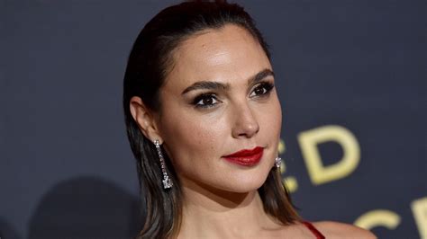Gal Gadot Reflects On Viral ‘imagine Cover Video Says Gesture Was ‘in Poor Taste Fox News