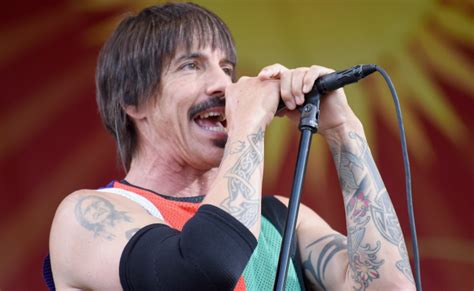 Red Hot Chili Peppers Singer Anthony Kiedis Rushed To The Hospital