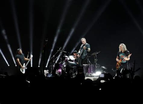Metallica Sets Fiserv Forum Attendance Record Donates To Local Charity