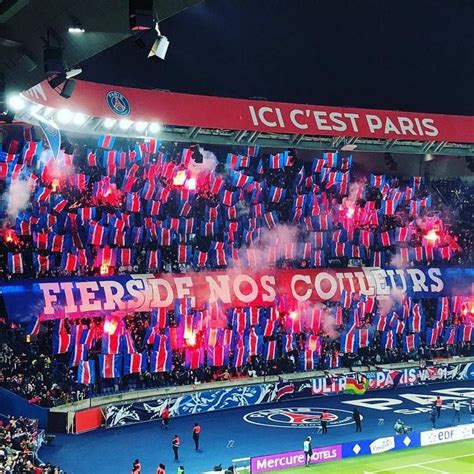 Ultras Fiers De Nos Couleurs Pas De Nos Joueurs Psgman Paris