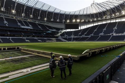 Behind The Scenes Look At Tottenhams Retractable Pitch New Civil