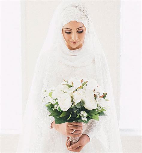 10 Brides Wearing Hijabs On Their Big Day Look Absolutely Stunning Bored Panda