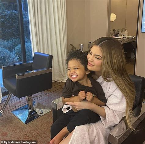 Последние твиты от stormi webster fanpage🦋 (@stormiwebsterbb). Kylie Jenner posts cute snap of her and Stormi ...as well ...