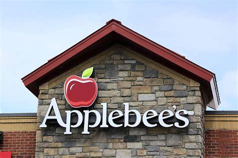 Applebees Dater Refuses To Pay When Woman Refuses To Have Sex