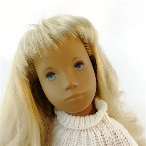 Sasha Doll Girl Puddle Eye In Original Clothes Vintage 1970s White