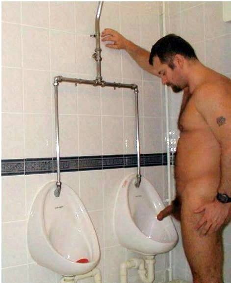Showing It Off At The Mens Room Urinals Page 27 Lpsg