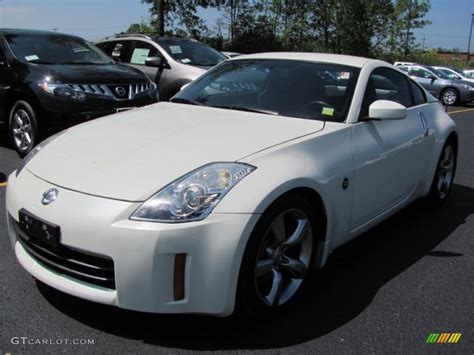 2006 Pikes Peak White Pearl Nissan 350z Coupe 33237152