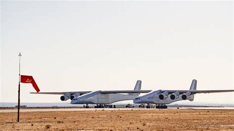 what is stratolaunch fascinating facts about the world s largest plane