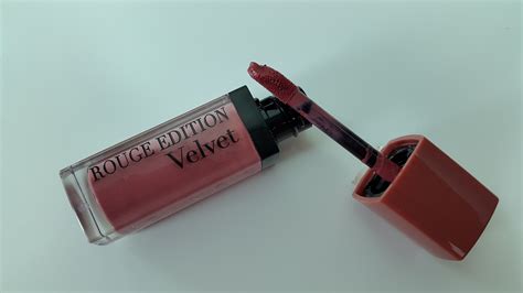 Bourjois Rouge Edition Velvet 07 Nude Ist Glossnglitters