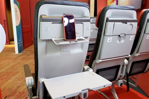 Avianca Presentó Las Nuevas Sillas Para Su Flota De Airbus A320 Volavi