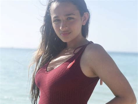 Jazz Jennings Shows Off Gender Confirmation Surgery Scars In Swimsuit