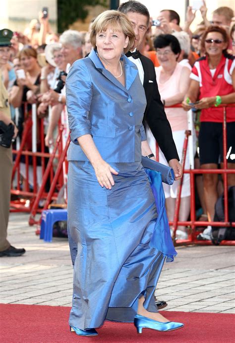 The family of angela merkel, the chancellor of germany, is of german and polish descent. Angela Merkel in Bayreuth: Die schönsten Looks | BRIGITTE.de