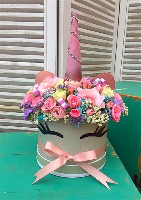 Flowers arrangements for mother's day. 29 Perfect And Beautiful Mothers Day Flower Arrangements ...