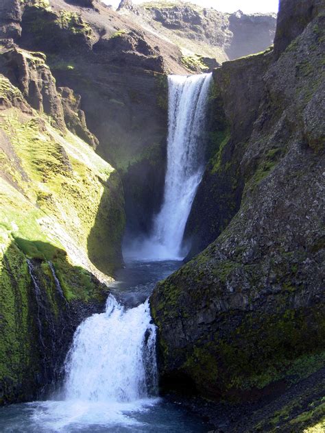 Fileupper Waterfalls Of The Skogafoss Iceland 2005 3