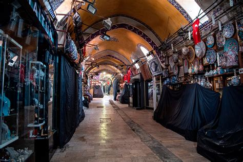 Istanbuls Grand Bazaar Prepares To Reopen After Rare Shutdown Daily