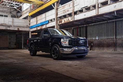 Ford Unleashes 700 Hp Supercharger Package For F 150 Pickup