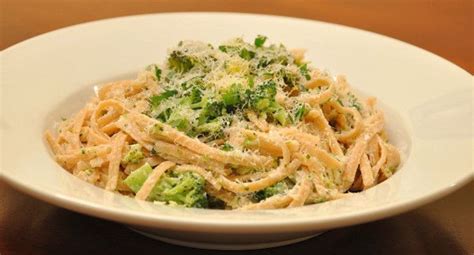 Pasta With Goat Cheese Broccoli And Oregano Goat Cheese Pasta Goat