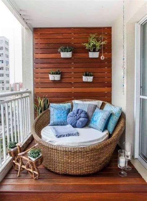 Cute And Simple Tiny Patio Garden Ideas 29 Small Balcony Garden Small