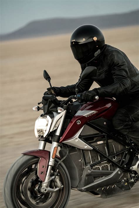 On a regular motorcycle, i wouldn't have even heard. 2019 Zero SR/F Motorcycle UAE's Prices, Specs & Features ...