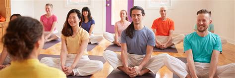 Whether you're looking for a studio in the beaches, private classes in. Yoga and Meditation in Toronto | Toronto Sivananda Yoga ...