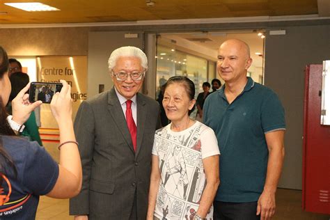 Cqt Singapores Former President Dr Tony Tan Visits Cqt